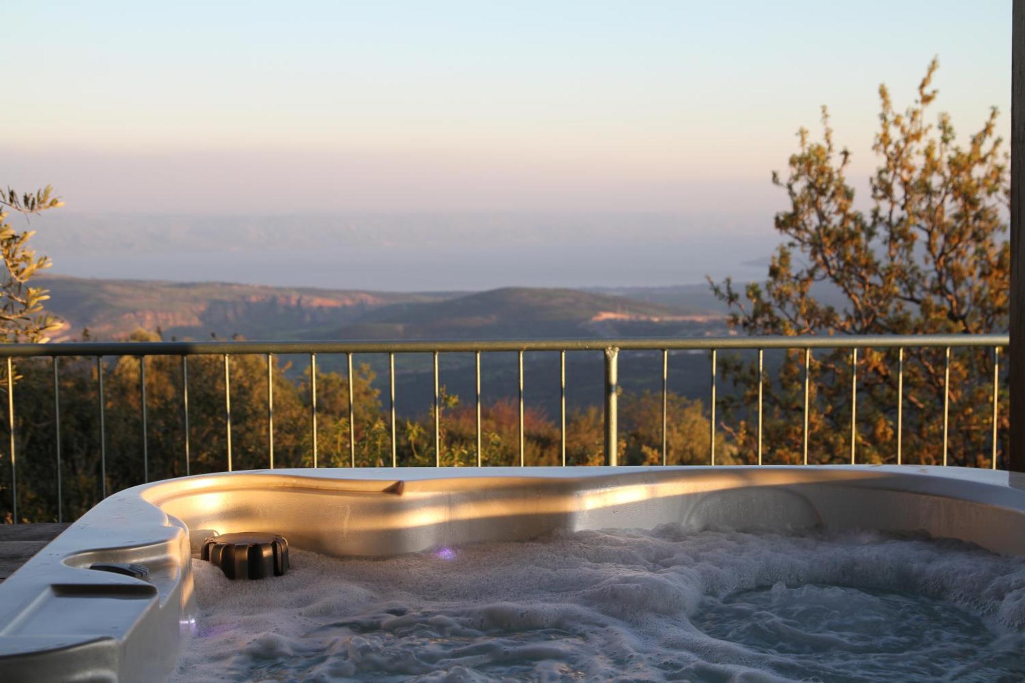 Switzerland In Amirim Villa Dış mekan fotoğraf
