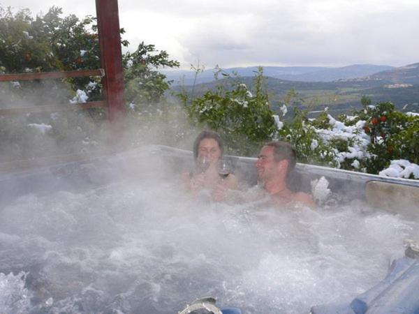 Switzerland In Amirim Villa Dış mekan fotoğraf